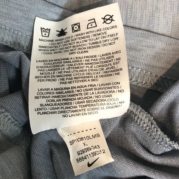 Nike Women’s Dri Fit T shirt - Picture 6 of 6